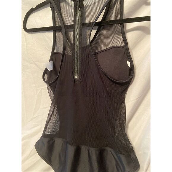 Ladies Top Melon One Piece Black Swimsuit Mesh On Front And Back Size Medium - Picture 4 of 9
